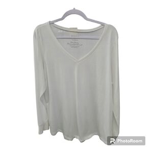 Torrid Classic Fit Long Sleeve T-Shirt White, Size 2